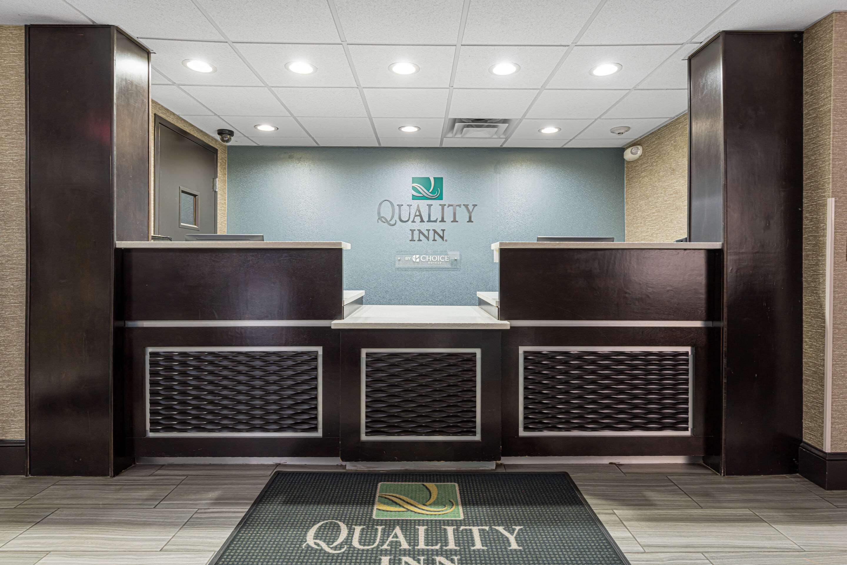 Quality Inn Asheville Downtown Tunnel Rd Exterior photo